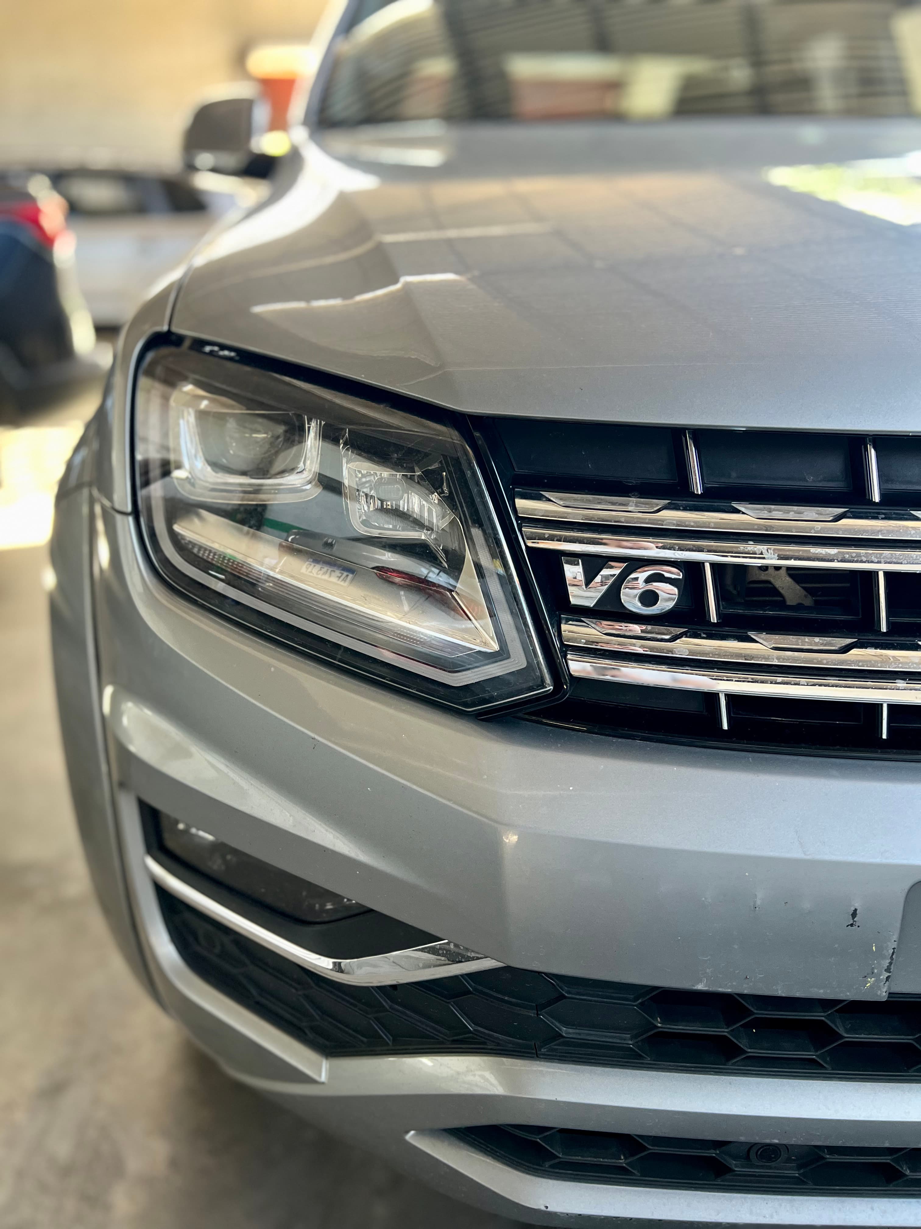 Detalle de optica LED de Amarok V6